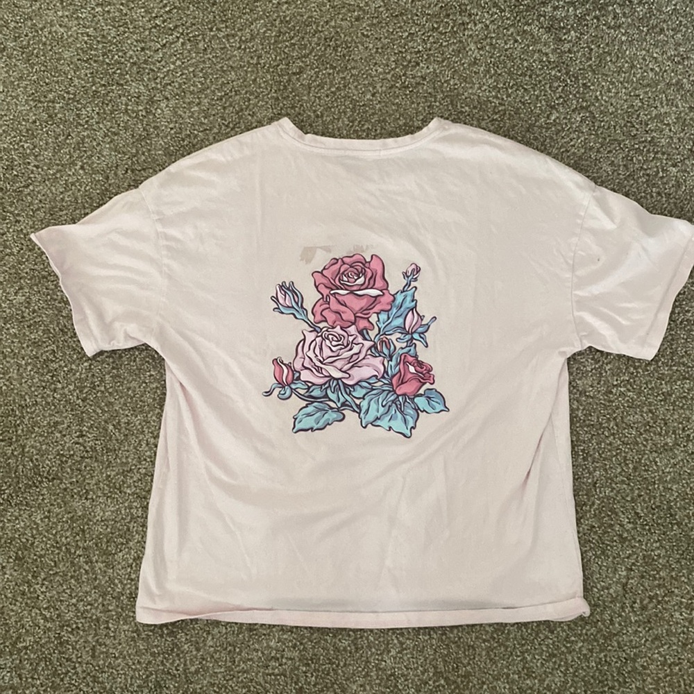 Pink rose t shirt